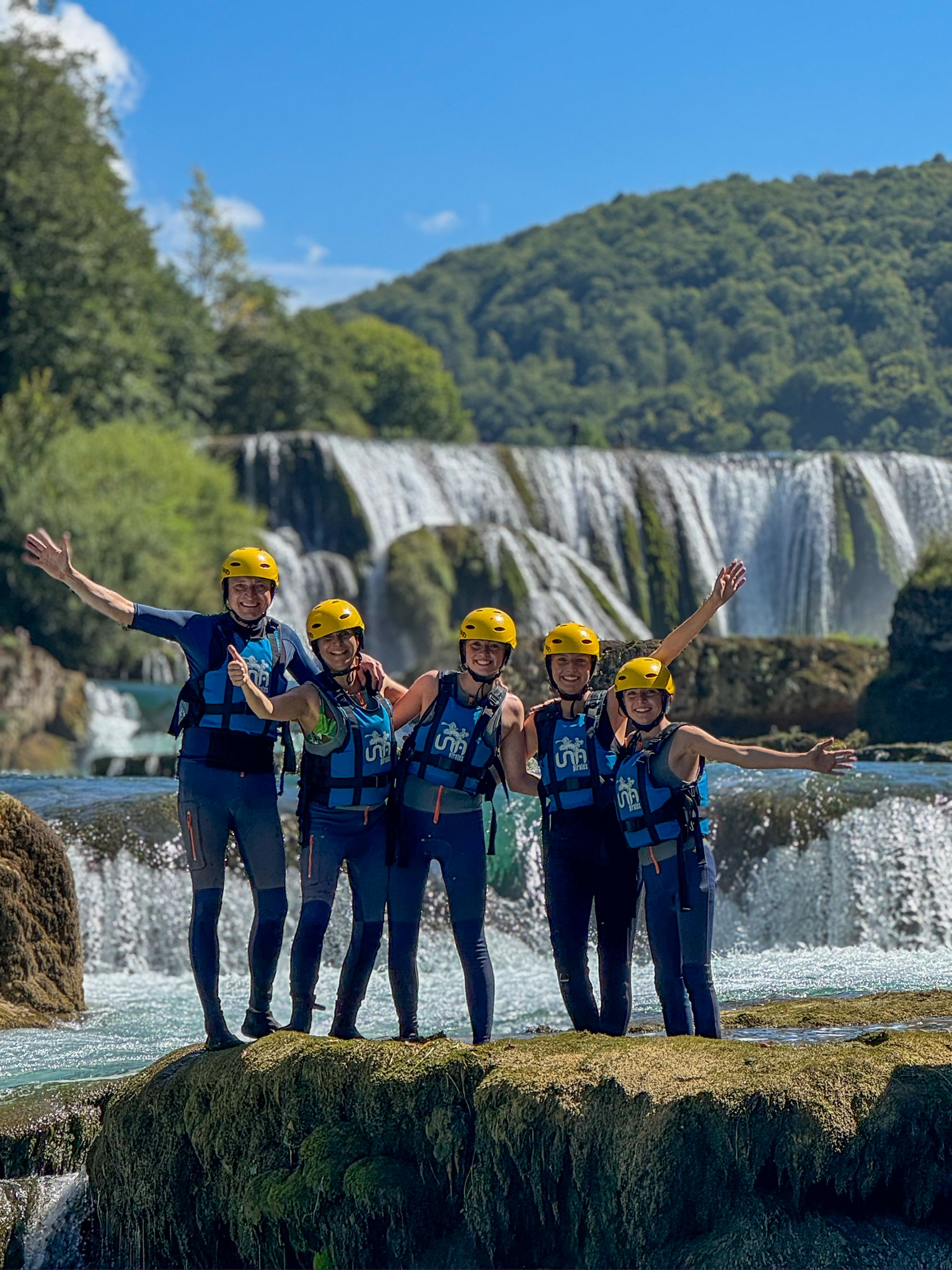 Ekipa ispod Štbačkog buka