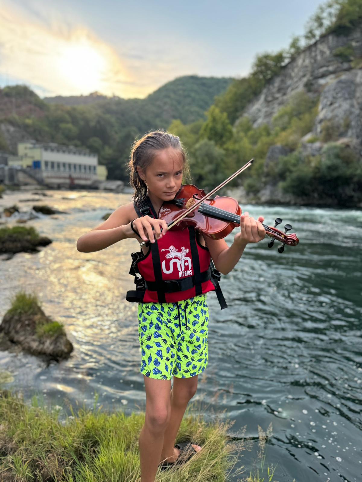 Paradise / Kostela – slika 1