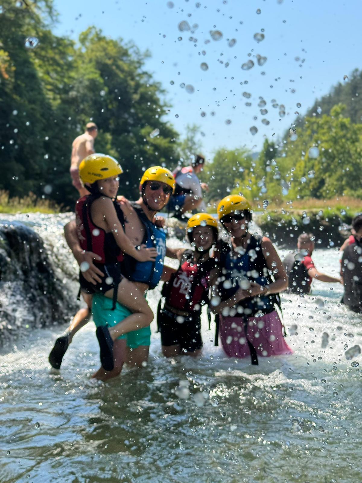 Pećina Una Pirates – kayak safari rijeka Una