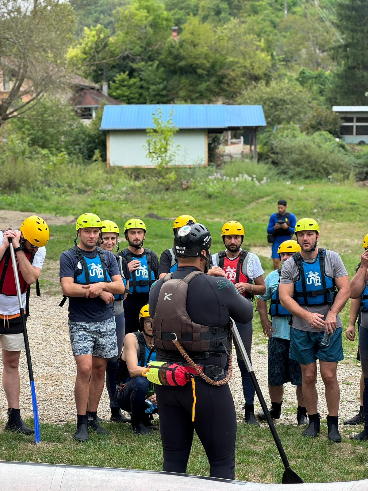 Troslap na rijeci Uni – kayak safari Una Pirates
