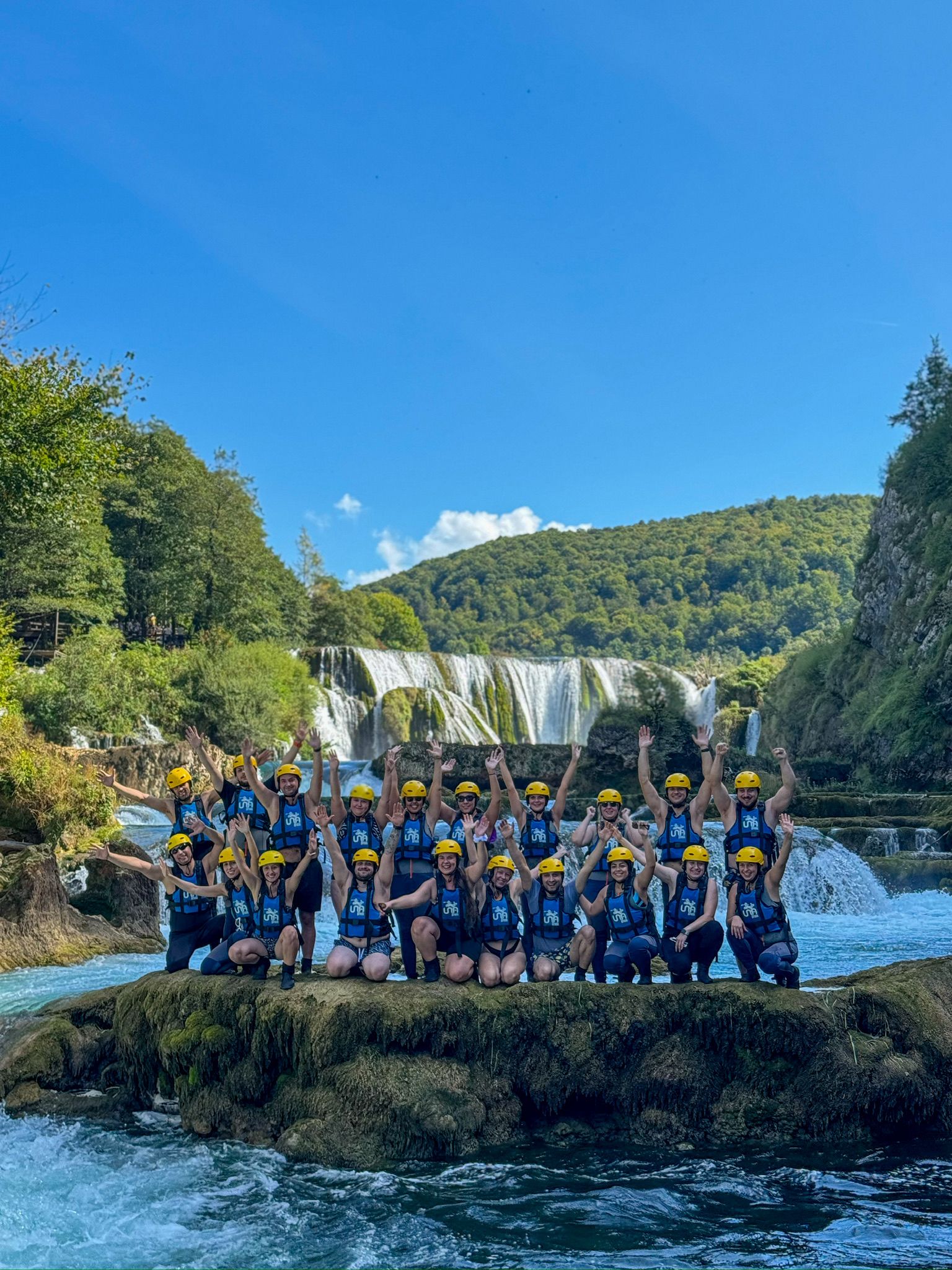 Skok s litice u rijeku Unu