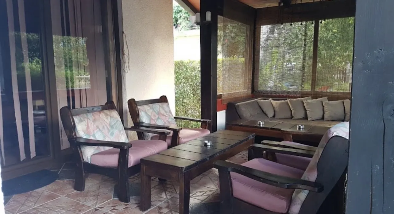 Terasa u kući u Ripču